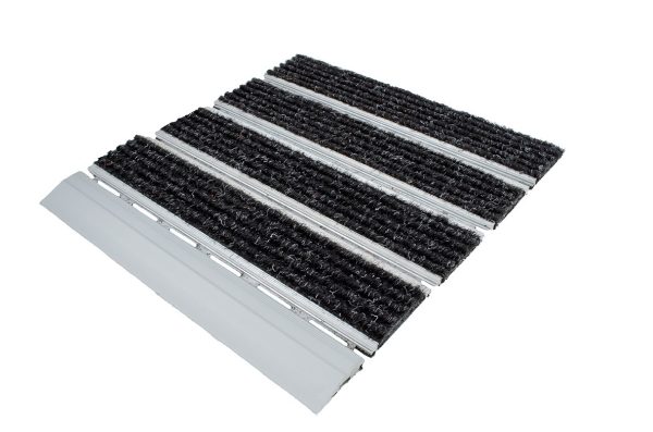 DSC_8955-DeNoiseAI-denoise-mask-transparent